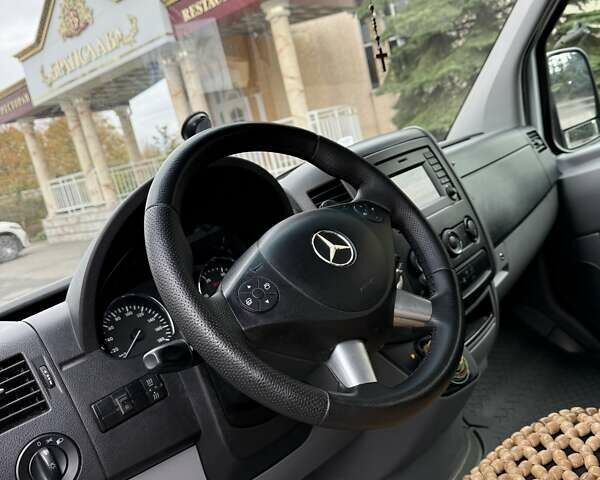 Білий Мерседес Sprinter, об'ємом двигуна 2.99 л та пробігом 609 тис. км за 20000 $, фото 10 на Automoto.ua