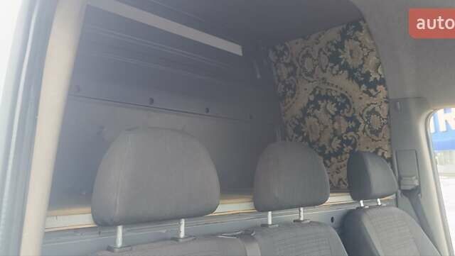 Белый Мерседес Sprinter, объемом двигателя 2.15 л и пробегом 300 тыс. км за 14000 $, фото 39 на Automoto.ua