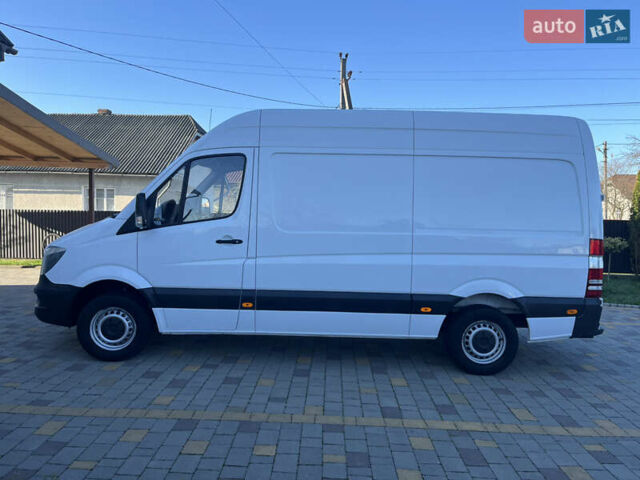 Белый Мерседес Sprinter, объемом двигателя 0 л и пробегом 475 тыс. км за 13950 $, фото 4 на Automoto.ua