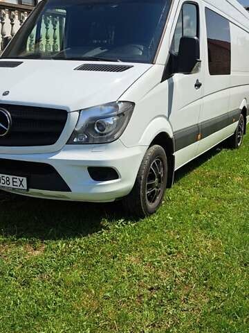 Белый Мерседес Sprinter, объемом двигателя 0 л и пробегом 357 тыс. км за 25000 $, фото 8 на Automoto.ua
