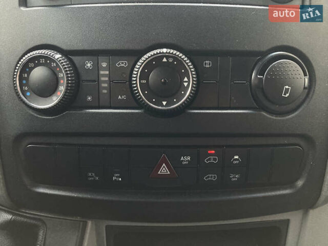 Белый Мерседес Sprinter, объемом двигателя 2.14 л и пробегом 308 тыс. км за 18899 $, фото 34 на Automoto.ua