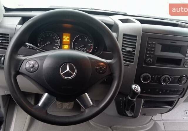 Белый Мерседес Sprinter, объемом двигателя 0 л и пробегом 282 тыс. км за 18900 $, фото 29 на Automoto.ua