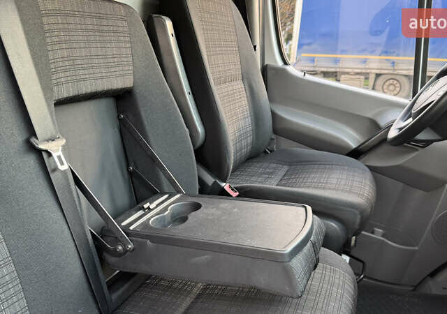 Белый Мерседес Sprinter, объемом двигателя 2.2 л и пробегом 335 тыс. км за 16500 $, фото 38 на Automoto.ua