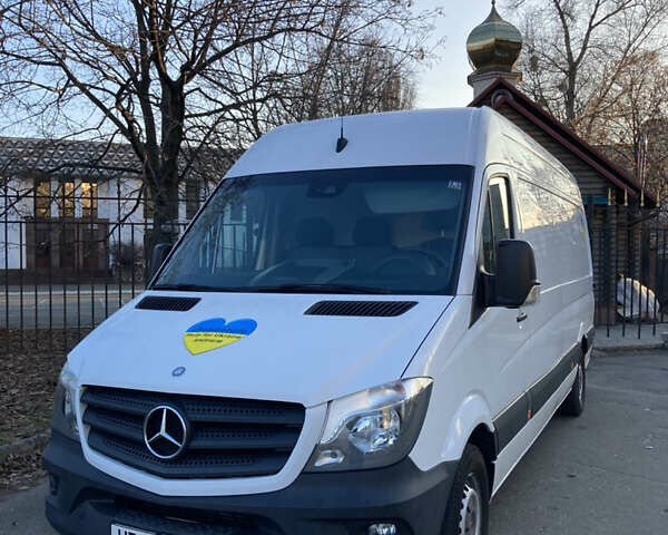 Белый Мерседес Sprinter, объемом двигателя 2.14 л и пробегом 308 тыс. км за 18899 $, фото 8 на Automoto.ua