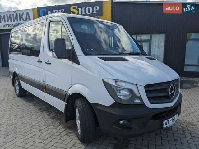 Белый Мерседес Sprinter, объемом двигателя 2.2 л и пробегом 560 тыс. км за 18600 $, фото 6 на Automoto.ua