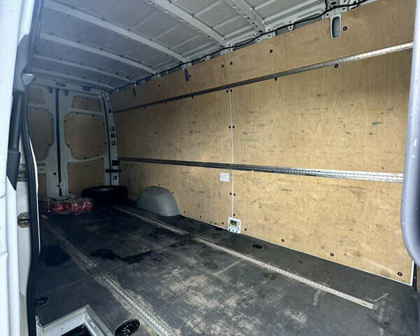 Белый Мерседес Sprinter, объемом двигателя 2.1 л и пробегом 260 тыс. км за 18000 $, фото 9 на Automoto.ua