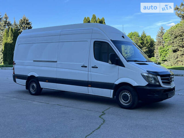 Белый Мерседес Sprinter, объемом двигателя 2.2 л и пробегом 268 тыс. км за 14900 $, фото 5 на Automoto.ua