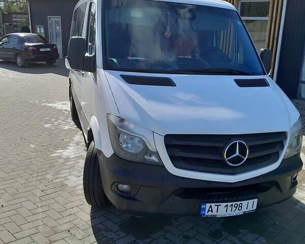 Белый Мерседес Sprinter, объемом двигателя 2.2 л и пробегом 560 тыс. км за 18600 $, фото 26 на Automoto.ua