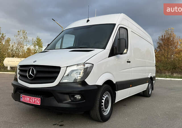 Белый Мерседес Sprinter, объемом двигателя 2.2 л и пробегом 335 тыс. км за 16500 $, фото 2 на Automoto.ua