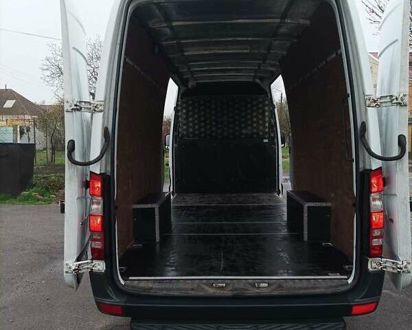 Белый Мерседес Sprinter, объемом двигателя 2.14 л и пробегом 480 тыс. км за 18600 $, фото 8 на Automoto.ua