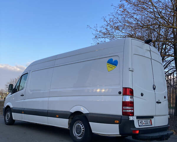 Белый Мерседес Sprinter, объемом двигателя 2.14 л и пробегом 308 тыс. км за 18899 $, фото 11 на Automoto.ua