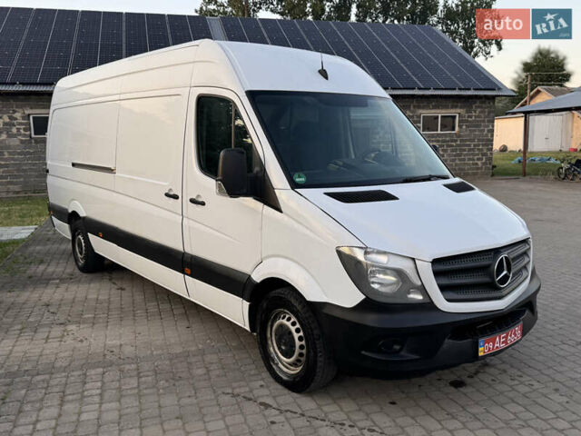 Белый Мерседес Sprinter, объемом двигателя 2.2 л и пробегом 350 тыс. км за 15000 $, фото 1 на Automoto.ua