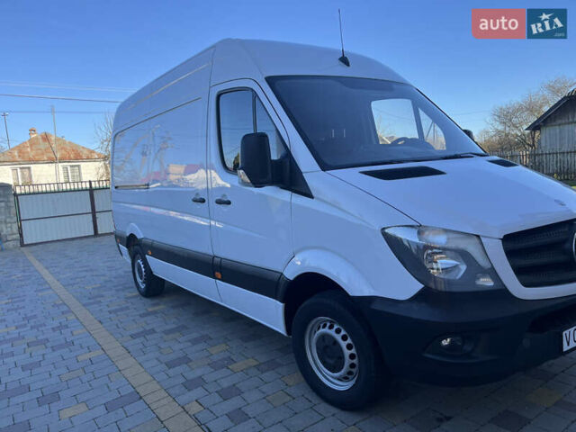 Белый Мерседес Sprinter, объемом двигателя 0 л и пробегом 475 тыс. км за 13950 $, фото 5 на Automoto.ua