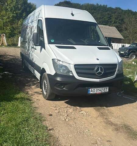 Білий Мерседес Sprinter, об'ємом двигуна 2.14 л та пробігом 410 тис. км за 15550 $, фото 1 на Automoto.ua