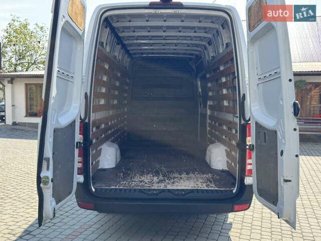Белый Мерседес Sprinter, объемом двигателя 2.14 л и пробегом 429 тыс. км за 14999 $, фото 29 на Automoto.ua