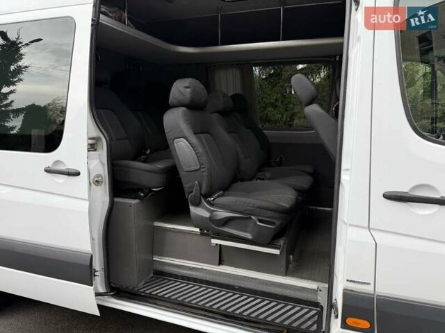Білий Мерседес Sprinter, об'ємом двигуна 2.99 л та пробігом 609 тис. км за 20000 $, фото 7 на Automoto.ua