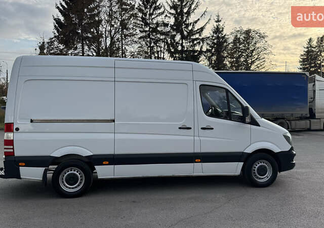 Белый Мерседес Sprinter, объемом двигателя 2.2 л и пробегом 335 тыс. км за 16500 $, фото 7 на Automoto.ua