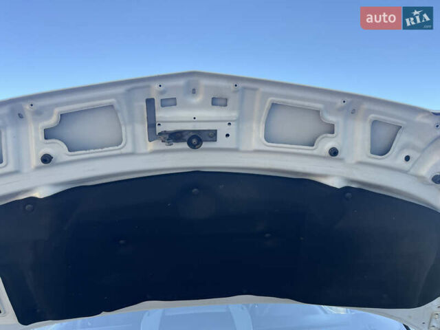 Белый Мерседес Sprinter, объемом двигателя 0 л и пробегом 475 тыс. км за 13950 $, фото 69 на Automoto.ua