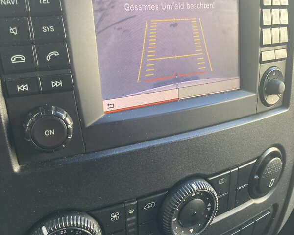 Белый Мерседес Sprinter, объемом двигателя 2.14 л и пробегом 308 тыс. км за 18899 $, фото 33 на Automoto.ua