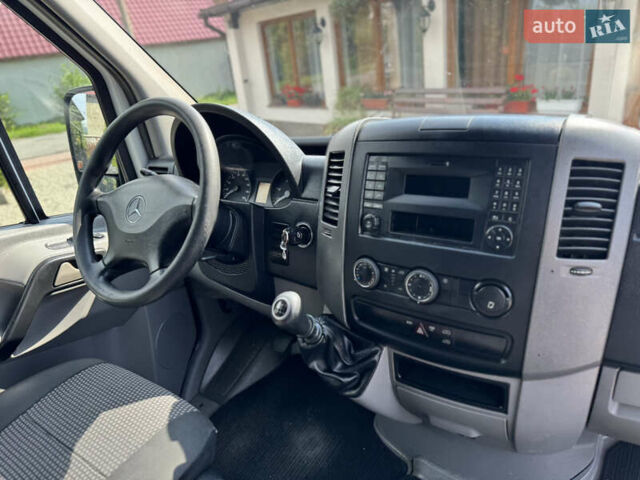 Белый Мерседес Sprinter, объемом двигателя 2.14 л и пробегом 429 тыс. км за 14999 $, фото 50 на Automoto.ua
