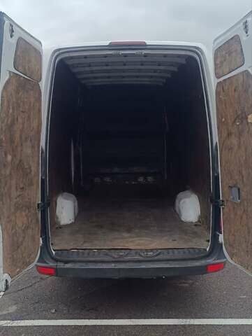 Белый Мерседес Sprinter, объемом двигателя 2.15 л и пробегом 300 тыс. км за 14000 $, фото 22 на Automoto.ua