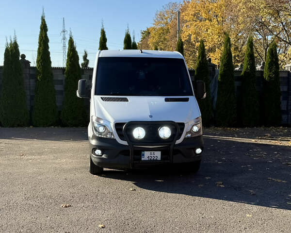 Белый Мерседес Sprinter, объемом двигателя 3 л и пробегом 378 тыс. км за 19500 $, фото 4 на Automoto.ua