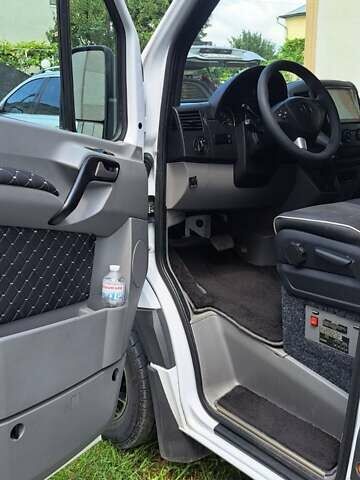 Белый Мерседес Sprinter, объемом двигателя 0 л и пробегом 357 тыс. км за 25000 $, фото 35 на Automoto.ua