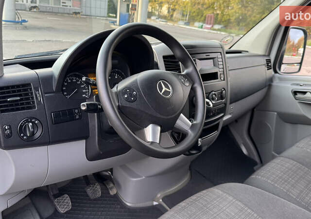 Белый Мерседес Sprinter, объемом двигателя 2.2 л и пробегом 335 тыс. км за 16500 $, фото 20 на Automoto.ua
