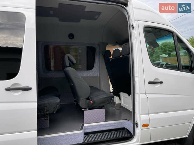 Белый Мерседес Sprinter, объемом двигателя 2.14 л и пробегом 769 тыс. км за 18900 $, фото 34 на Automoto.ua