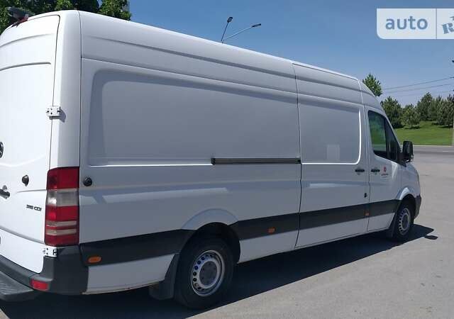 Белый Мерседес Sprinter, объемом двигателя 2.14 л и пробегом 370 тыс. км за 16500 $, фото 27 на Automoto.ua