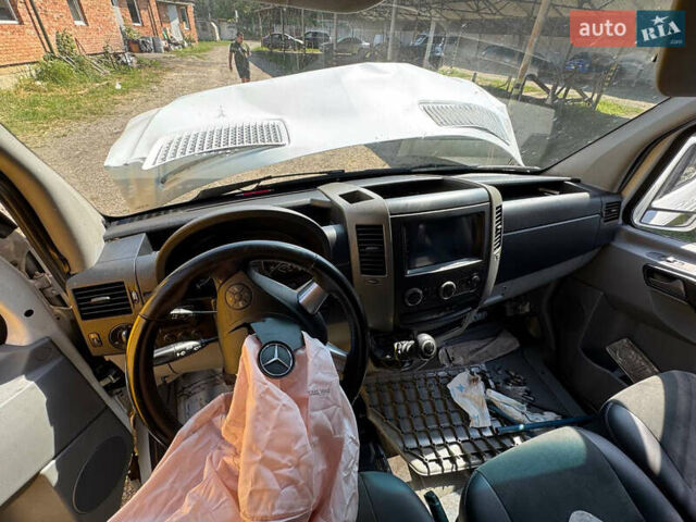 Білий Мерседес Sprinter, об'ємом двигуна 2.1 л та пробігом 500 тис. км за 13479 $, фото 7 на Automoto.ua