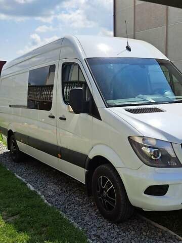 Белый Мерседес Sprinter, объемом двигателя 0 л и пробегом 357 тыс. км за 25000 $, фото 4 на Automoto.ua