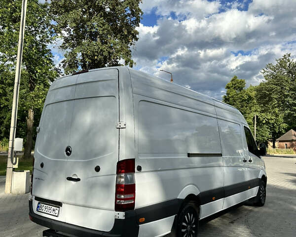 Белый Мерседес Sprinter, объемом двигателя 2.1 л и пробегом 260 тыс. км за 18000 $, фото 3 на Automoto.ua