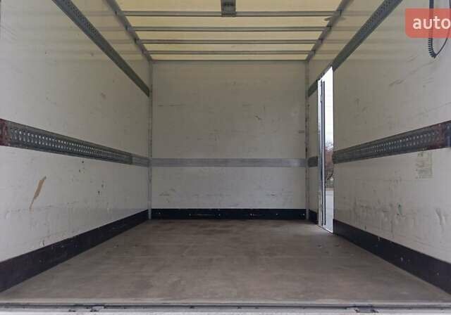 Белый Мерседес Sprinter, объемом двигателя 0 л и пробегом 282 тыс. км за 18900 $, фото 19 на Automoto.ua
