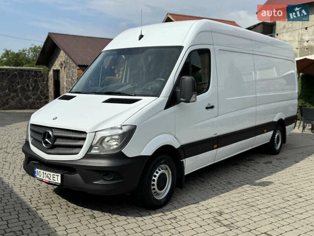 Белый Мерседес Sprinter, объемом двигателя 2.14 л и пробегом 429 тыс. км за 14999 $, фото 14 на Automoto.ua