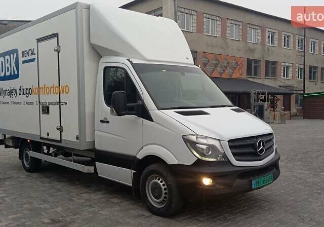 Белый Мерседес Sprinter, объемом двигателя 0 л и пробегом 282 тыс. км за 18900 $, фото 1 на Automoto.ua