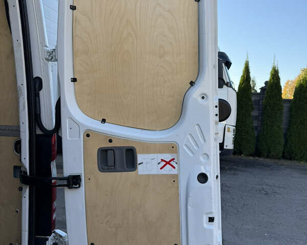 Белый Мерседес Sprinter, объемом двигателя 3 л и пробегом 378 тыс. км за 19500 $, фото 25 на Automoto.ua