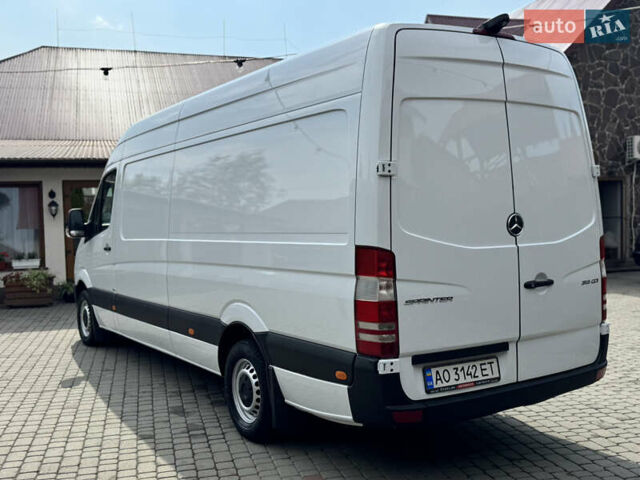 Белый Мерседес Sprinter, объемом двигателя 2.14 л и пробегом 429 тыс. км за 14999 $, фото 5 на Automoto.ua