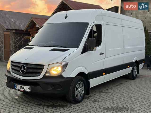 Белый Мерседес Sprinter, объемом двигателя 2.1 л и пробегом 431 тыс. км за 16499 $, фото 10 на Automoto.ua