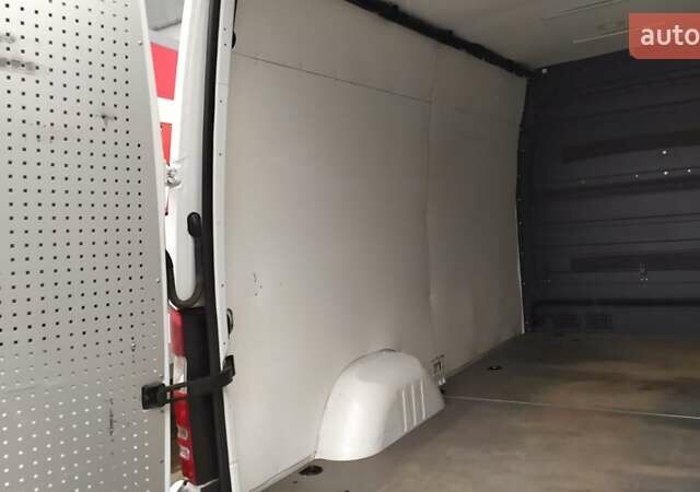 Белый Мерседес Sprinter, объемом двигателя 2.2 л и пробегом 295 тыс. км за 16750 $, фото 14 на Automoto.ua