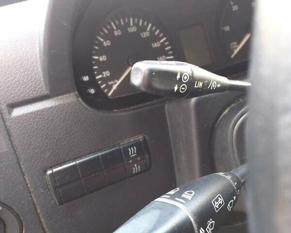 Белый Мерседес Sprinter, объемом двигателя 2.2 л и пробегом 399 тыс. км за 15600 $, фото 26 на Automoto.ua