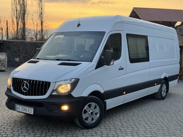 Белый Мерседес Sprinter, объемом двигателя 2.1 л и пробегом 564 тыс. км за 21999 $, фото 23 на Automoto.ua