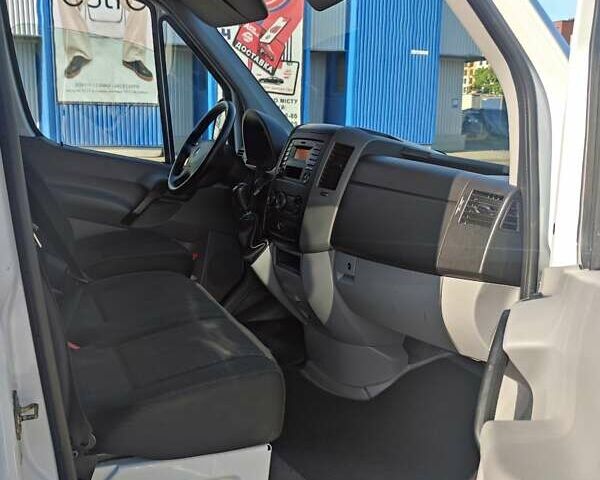 Белый Мерседес Sprinter, объемом двигателя 2.1 л и пробегом 301 тыс. км за 15999 $, фото 29 на Automoto.ua