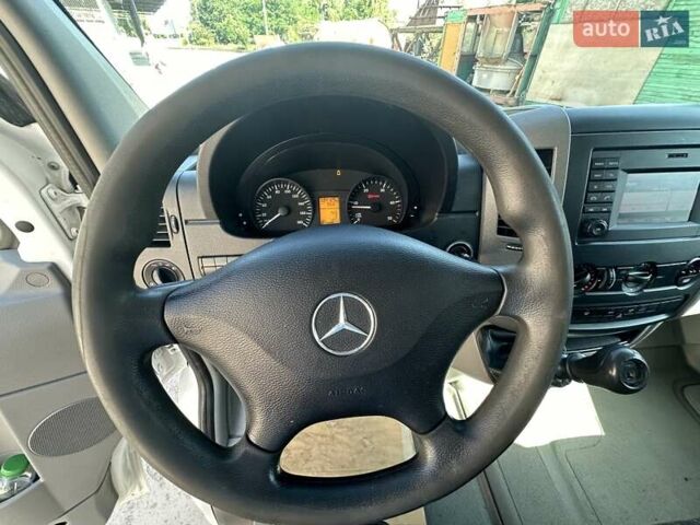 Белый Мерседес Sprinter, объемом двигателя 2.14 л и пробегом 134 тыс. км за 22500 $, фото 14 на Automoto.ua