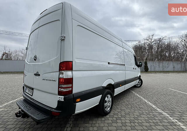 Белый Мерседес Sprinter, объемом двигателя 3 л и пробегом 440 тыс. км за 28500 $, фото 72 на Automoto.ua