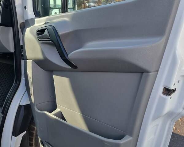Белый Мерседес Sprinter, объемом двигателя 2.14 л и пробегом 425 тыс. км за 13400 $, фото 9 на Automoto.ua