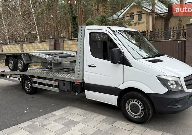 Белый Мерседес Sprinter, объемом двигателя 2.2 л и пробегом 320 тыс. км за 18500 $, фото 2 на Automoto.ua
