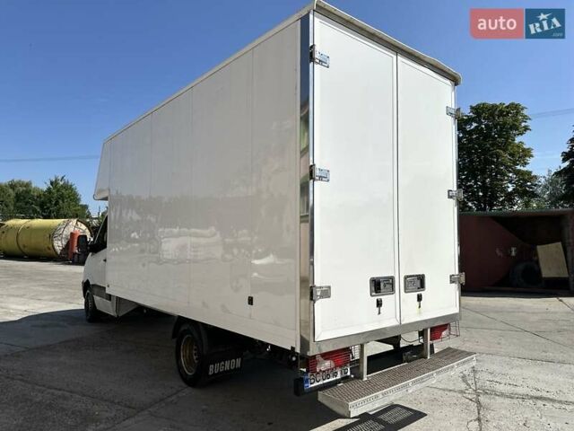 Белый Мерседес Sprinter, объемом двигателя 2.14 л и пробегом 134 тыс. км за 22500 $, фото 2 на Automoto.ua