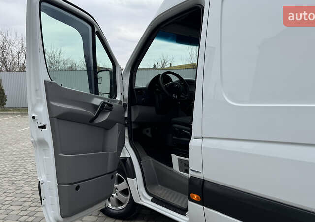 Белый Мерседес Sprinter, объемом двигателя 3 л и пробегом 440 тыс. км за 28500 $, фото 47 на Automoto.ua