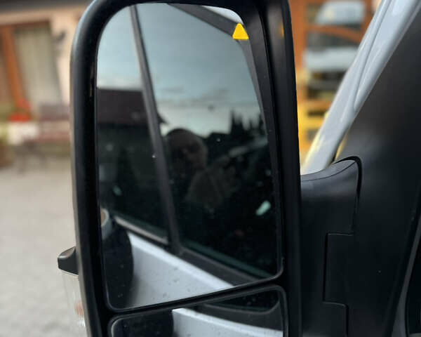 Белый Мерседес Sprinter, объемом двигателя 2.1 л и пробегом 385 тыс. км за 14999 $, фото 80 на Automoto.ua
